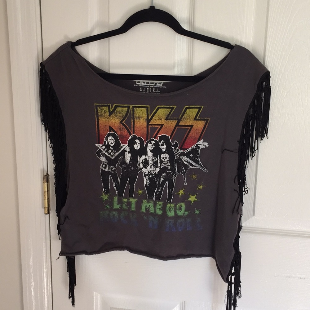 kiss crop with with fringe down the sides